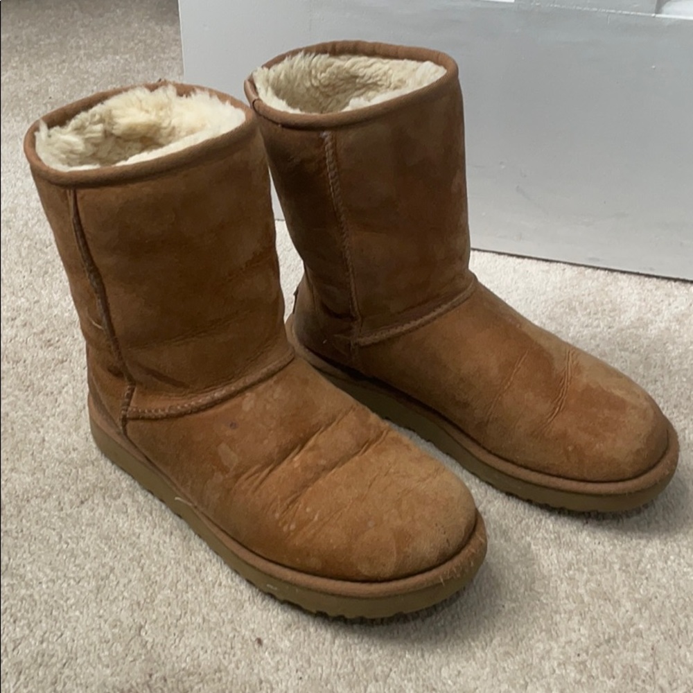Tan Ugg boots - size 8
